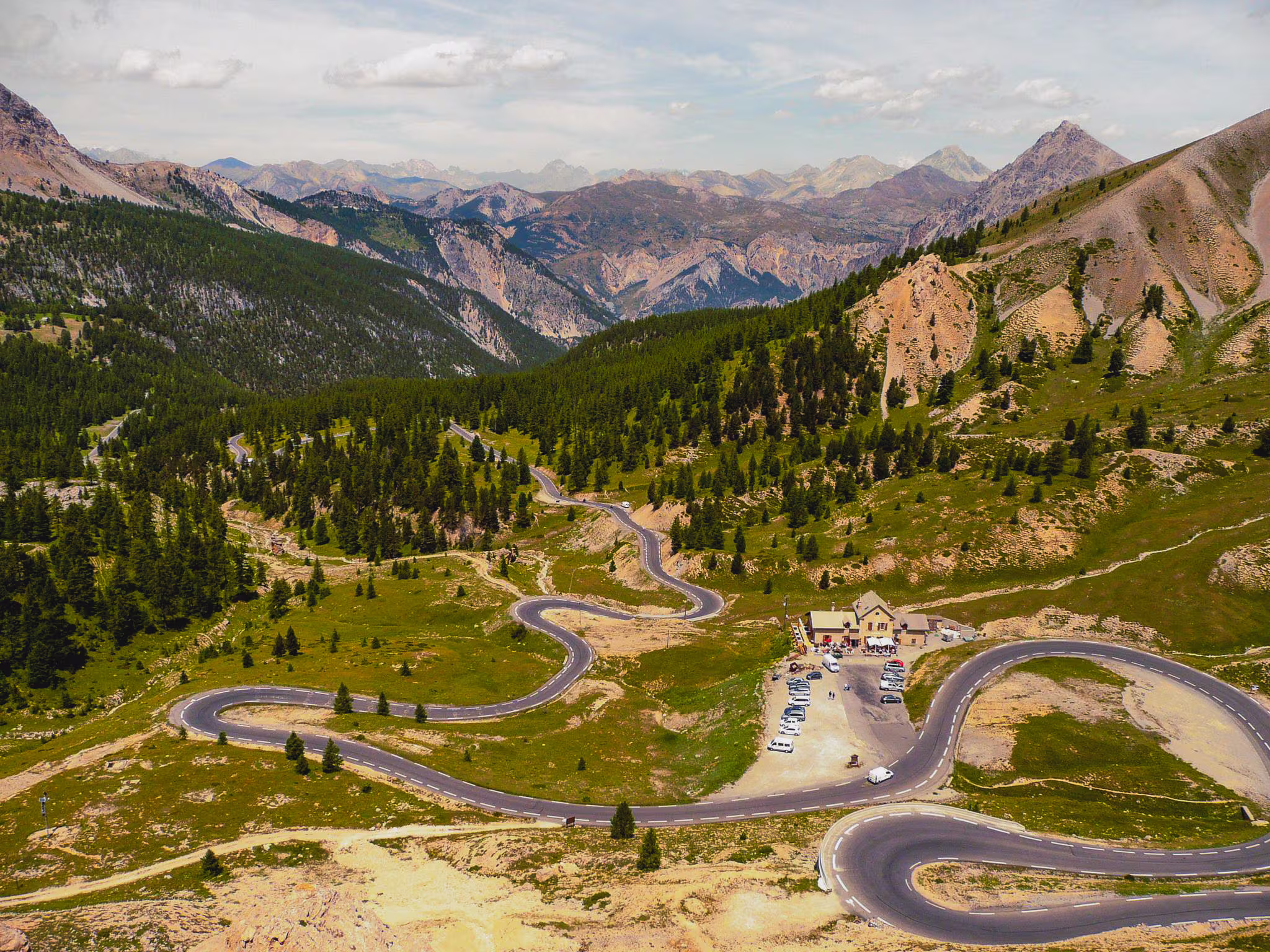 Au coeur du Briançonnais, lacets de montagne